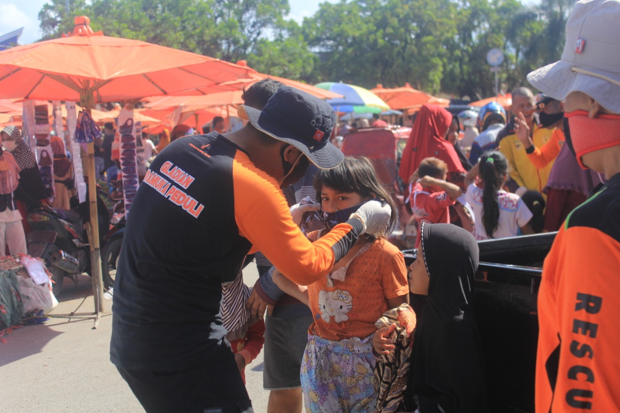 Aksi pramuka Peduli Kota Solok